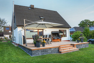 Einfamilienhaus mit großer Terrasse