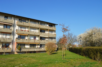 Rückansicht des Mehrfamilienhauses in KA-Neureut