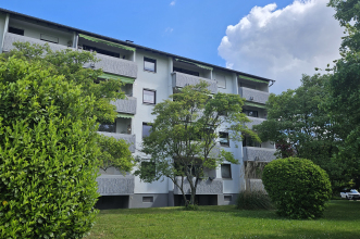 Rückansicht Mehrfamilienhaus KA-Neureut